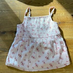 This tank top is perfect for summer! It’s lightweight and easy to move in! :)